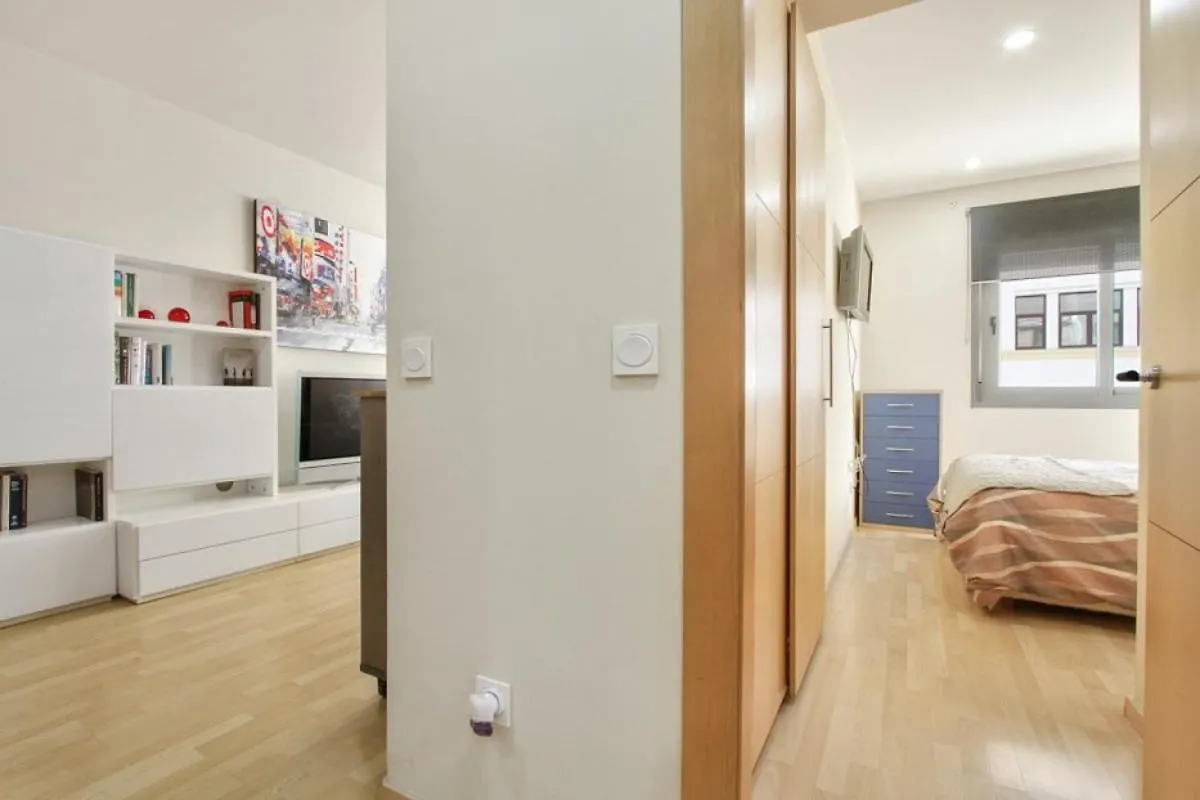 Apartamento En Primera Linea De Playa En Malaga